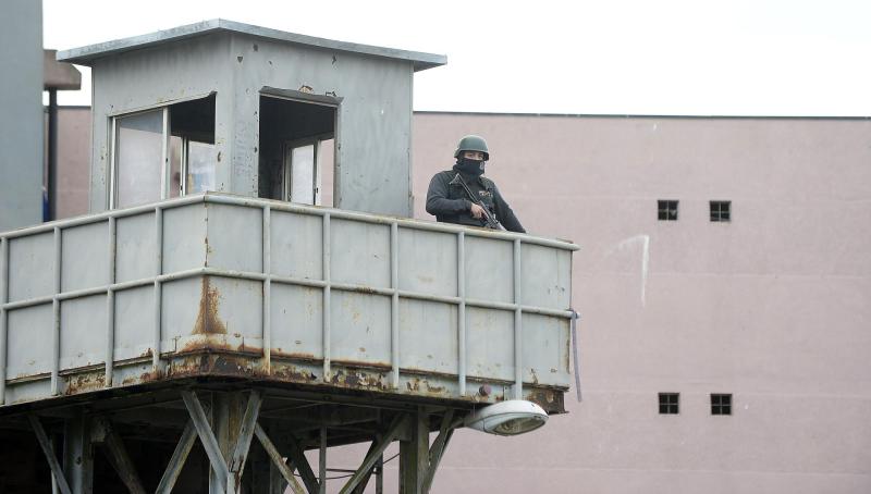 Agencia Uno (Referencial) - Contraloría detectó anomalías en uso inhibidores de señal en cárceles: Gendarmería afirma que observaciones “ya han sido acogidas”