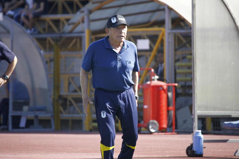 Clavito Godoy entrenó a sus nietos en Santiago Morning - Créditos: Agencia Uno