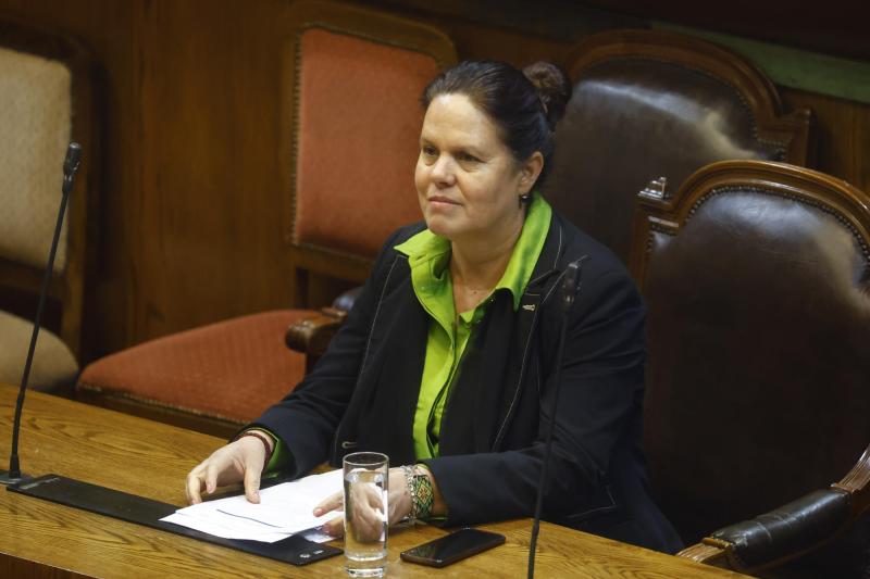 Aton - Ministra Maya Fernández