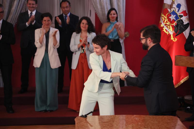 ATON - Carolina Tohá y Presidente Gabriel Boric