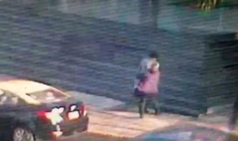 Canal 13 - Taxista detenido por golpear a pasajera con su guagua había aparecido hace 8 años en "En su Propia Trampa"