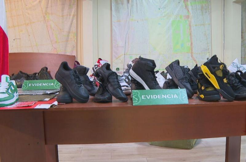 Incautan 2 mil zapatillas falsificadas de reconocida marca en el Persa Biobío