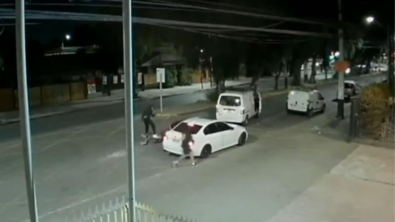 T13 - Concejal de Estación Central sufre encerrona