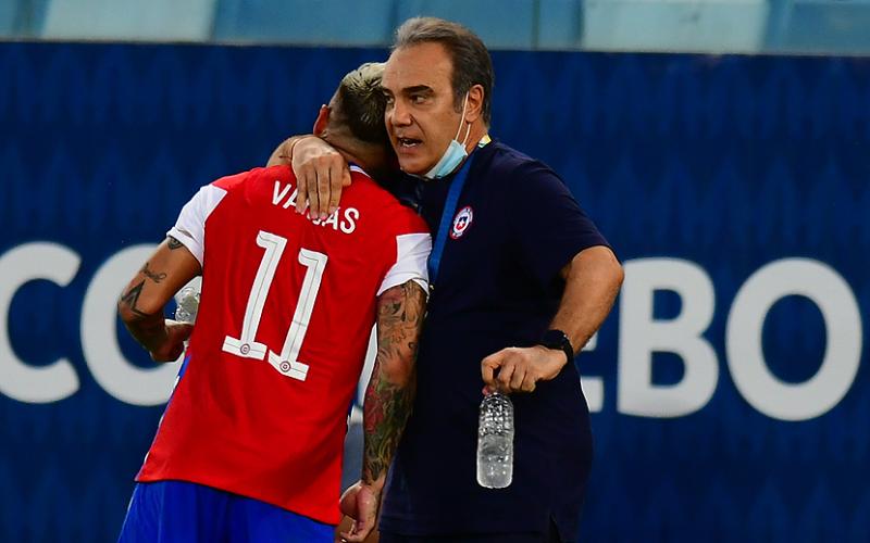 Martín Lasarte fuera de Nacional de Eduardo Vargas - Créditos: Redes