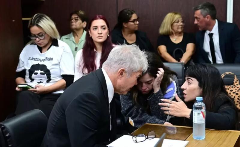 Ex pareja de Diego Maradona insulta a psiquiatra - Créditos: Redes Sociales