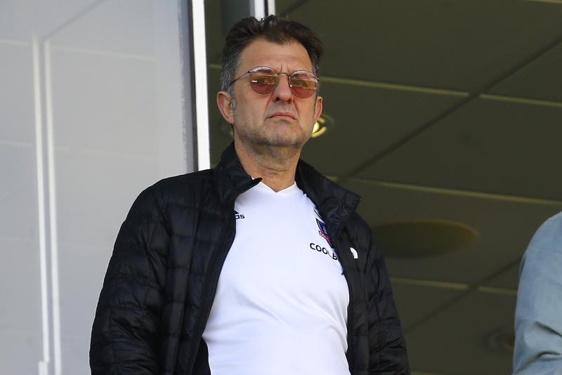 Photosport - Aníbal Mosa fue agredido en plena reunión de directorio