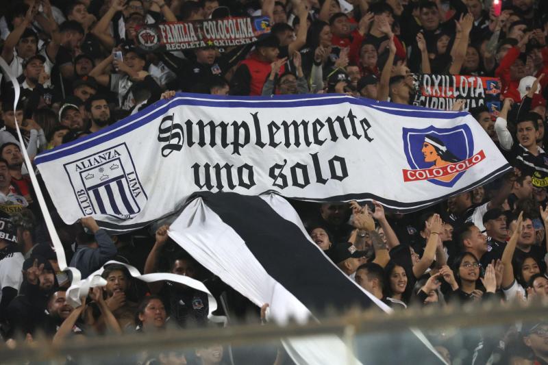 Colo Colo y Alianza Lima tienen una amistad que data del año 1987 - Créditos: Photosport