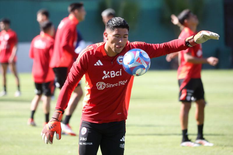 Brayan Cortés volvería a la banca en Colo Colo - Créditos: Photosport