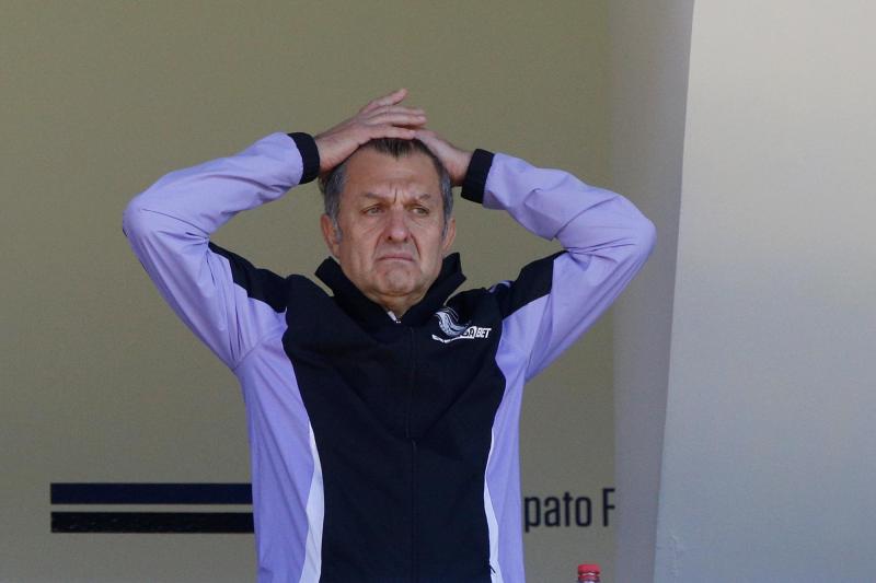 Photosport - Aníbal Mosa fue agredido en plena reunión de directorio