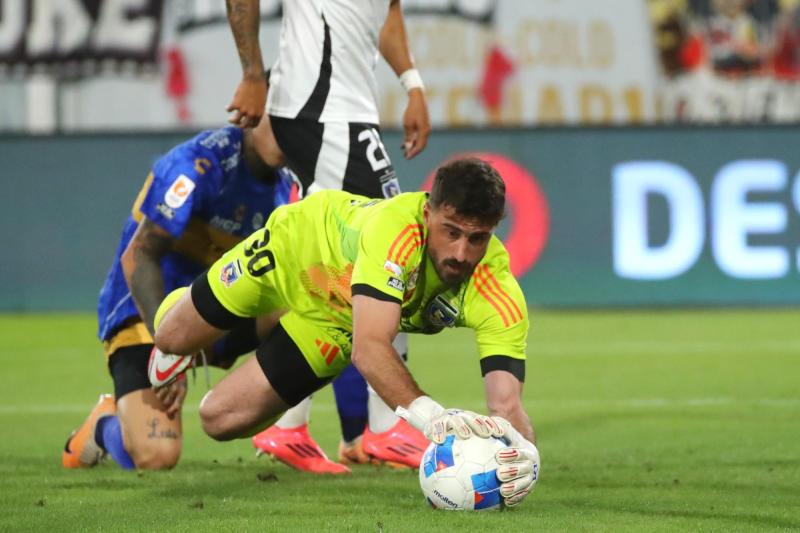 Fernando De Paul fue titular en la victoria de Colo Colo ante Everton - Créditos: Photosport