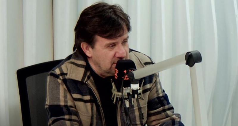 Radio 13c - Rodrigo Bastidas