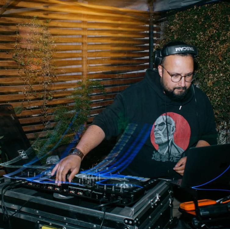 Facebook - Sebastián Herrera trabajaba como DJ