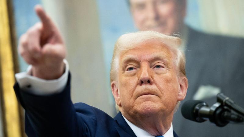 Trump planea hablar con Putin en los próximos días - FOTO AFP