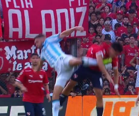 X @SC_ESPN - Pablo Galdames recibió una patada en el rostro