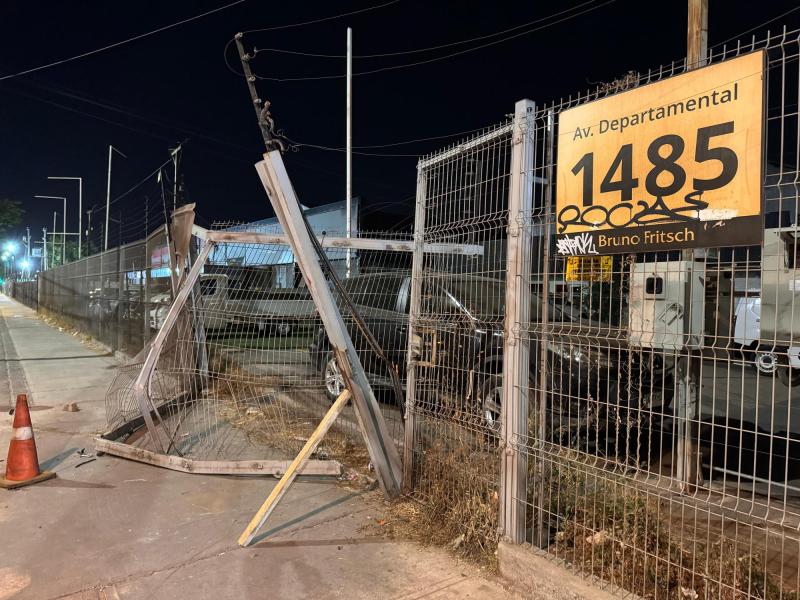 T13 - Robo a concesionaria Bruno Frtisch en La Florida