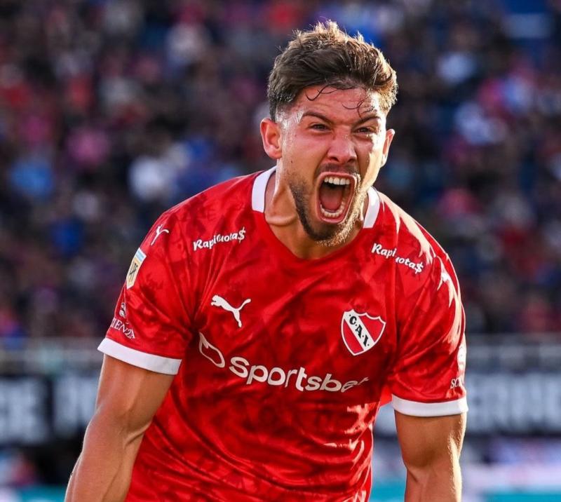 Instagram - Aseguran que Felipe Loyola será vendido a Italia