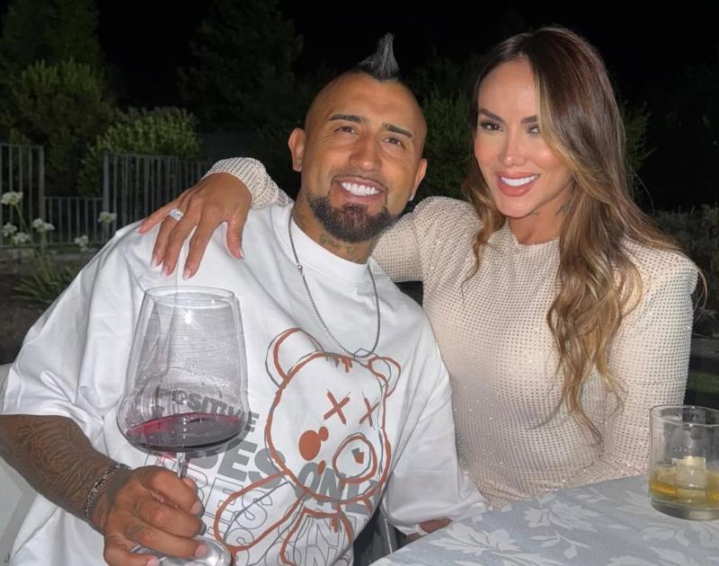 Instagram - Sonia Isaza apuntó contra los detractores de Arturo Vidal