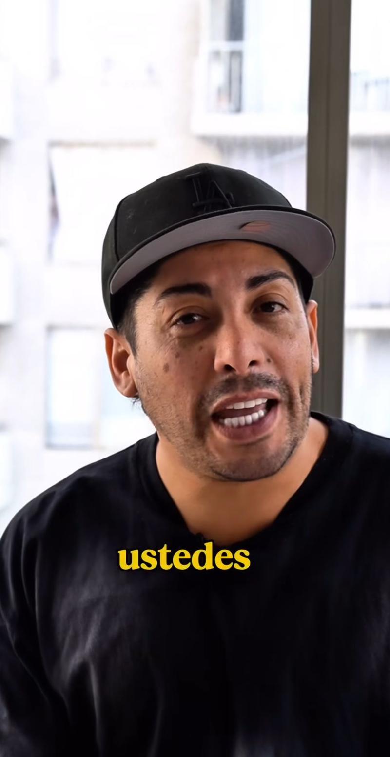 Instagram - Botota Fox