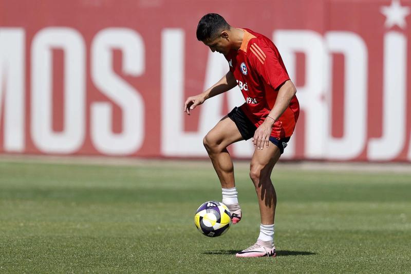 Alexis Sánchez ya entrena para ser alternativa ante Ecuador - Créditos: Comunicaciones ANFP