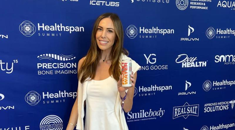 Medimum/Jasmine Mooney - Actriz de American Pie denuncia retención en centro de inmigrantes en EEUU: "Nunca vi algo tan inhumano"