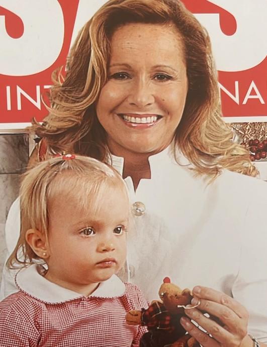 Instagram - Antonia Casanova junto a su abuela Eli de Caso