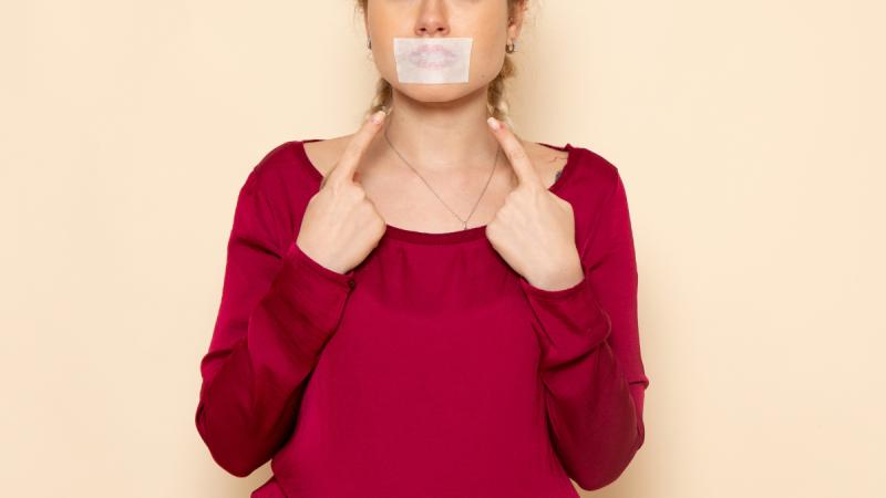 Mouth taping - referencial freepik