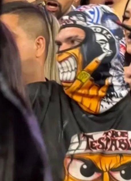 Carlos Palacios en la Garra Blanca - Créditos: Captura