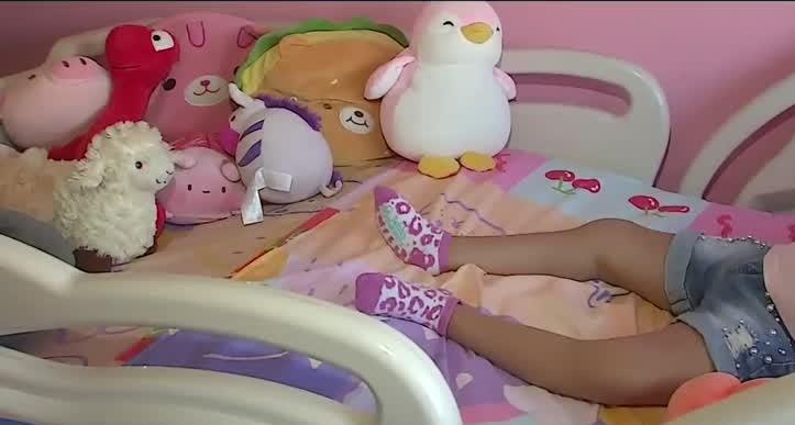 Isapre exige riesgoso examen para que niña con parálisis cerebral pueda continuar con hospitalización domiciliaria