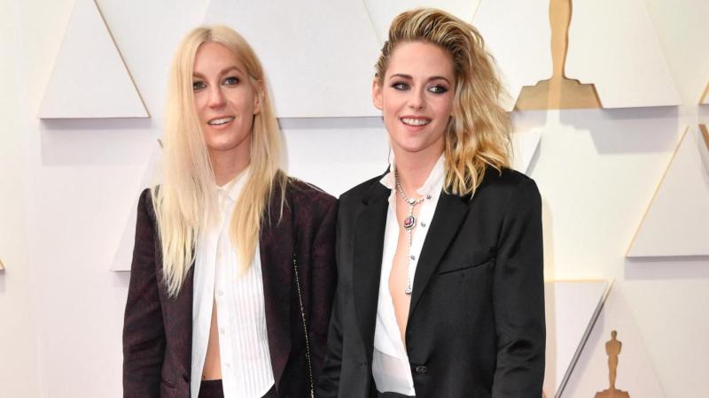 AFP - Dylan Meyer (izq.) y Kristen Stewart (der.)