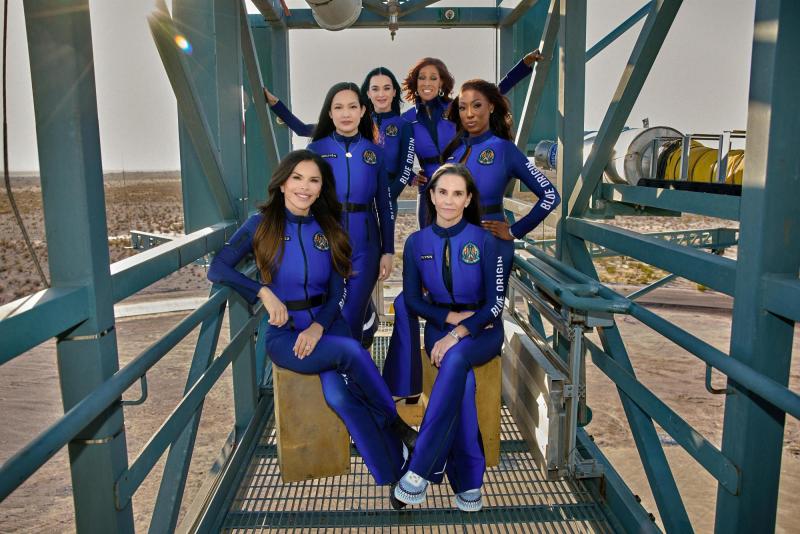 Katy Perry viajó al espacio con cinco mujeres más - AFP