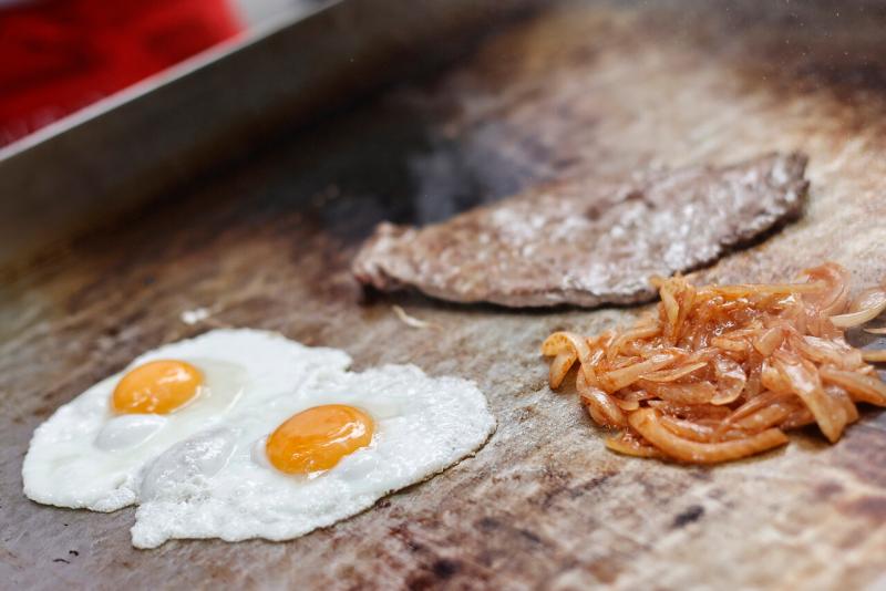 Agencia Uno - Bistec a lo pobre