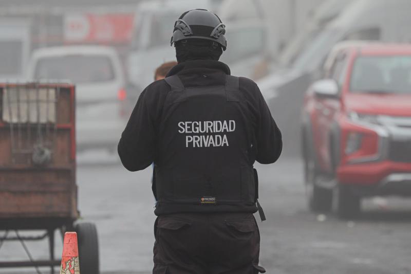 Detienen a guardia que violaba a mujeres en calabozo de supermercado - Agencia Uno