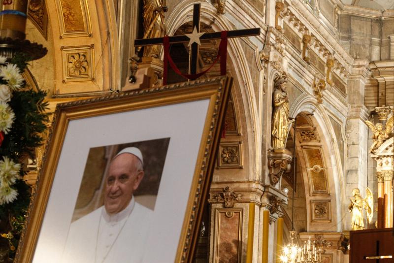 Agencia Uno - El cardenal Fernando Chomali presidió la misa en memoria del Papa Francisco