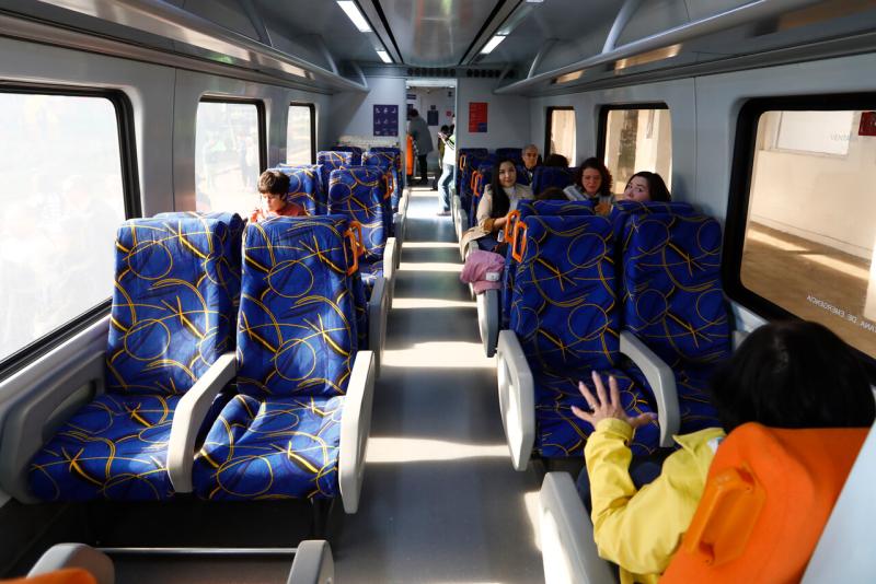 Aton - Inauguración de tren en Puerto Montt