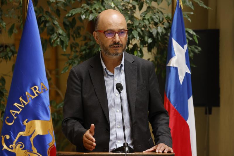 Aton- Diputado Marcos Ilabaca (PS) cuestiona presiones para vetar ley de Reglas del Uso de la Fuerza