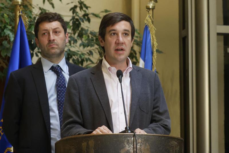 Aton- Presidente de la UDI, Guillermo Ramírez y secretario general Juan Antonio Coloma