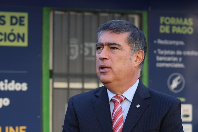 Mario Desbordes - Aton