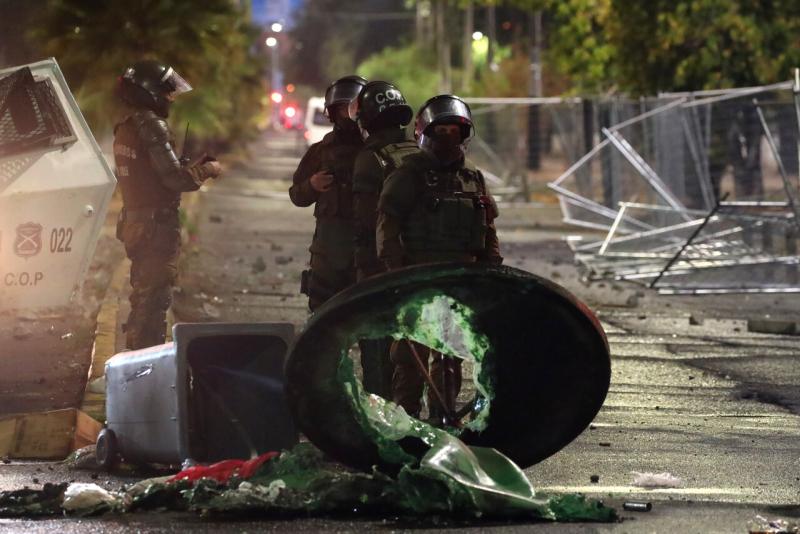 Aton - Dos hinchas mueren afuera del Estadio Monumental
