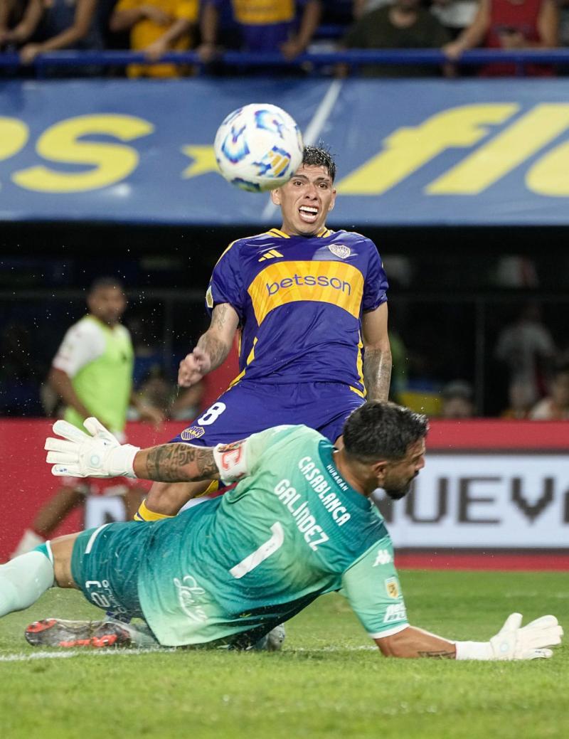 Carlos Palacios recibe duras críticas en Argentina - Créditos: @BocaJrsOficial