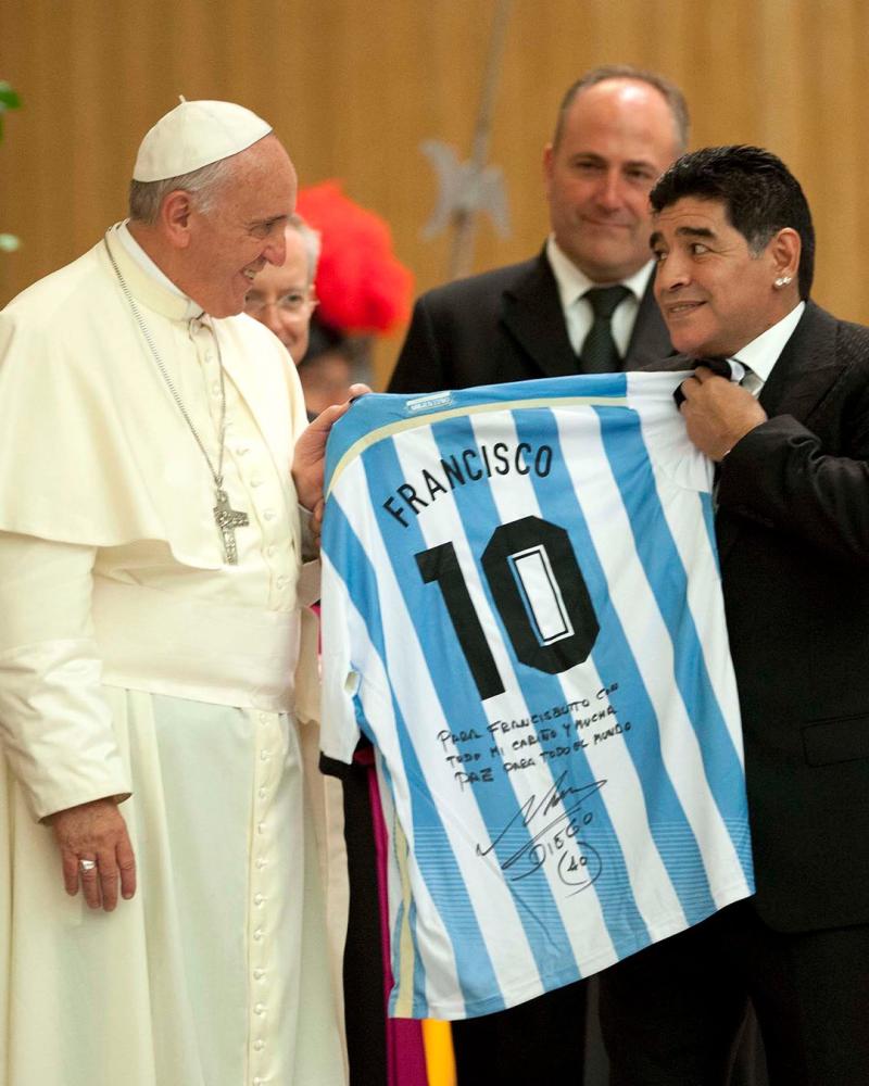 Papa Francisco y el fútbol - Créditos: @FutboliPolitica