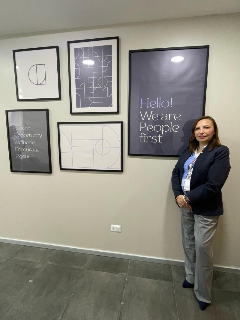 T13 - Empresa internacional abre oficina en Chile con vacantes para ejecutivos con sueldos desde $4 millones