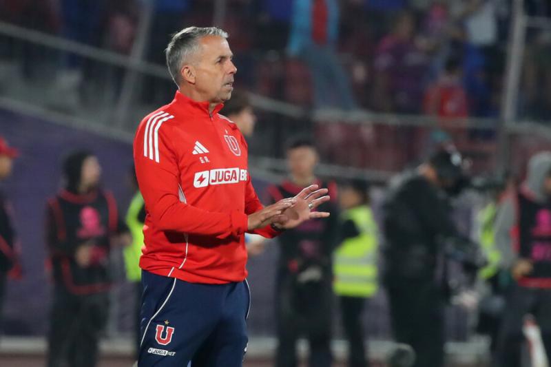 Gustavo Álvarez vuelve a criticar la falta de público - Créditos: Photosport