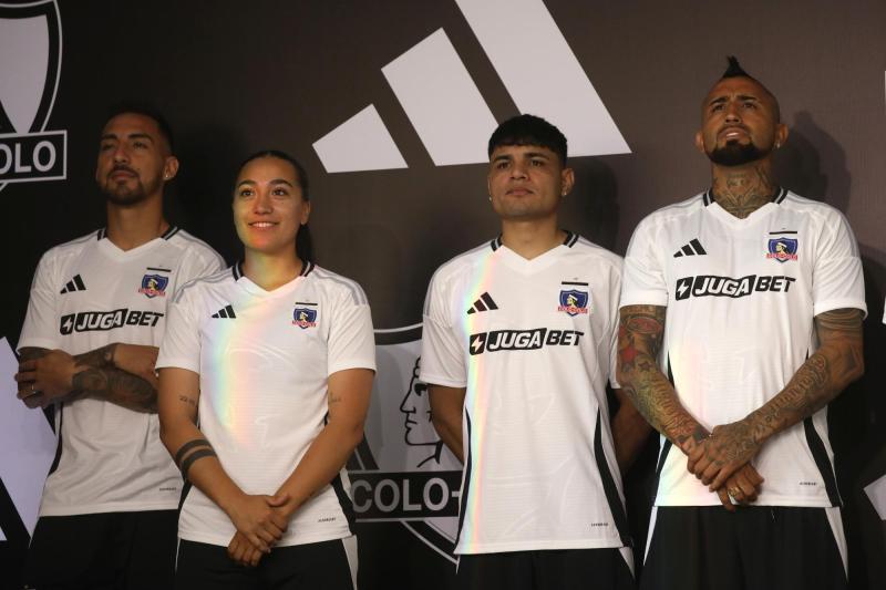 Photosport - Johnny Herrera apuntó contra Arturo Vidal y Javier Correa en Colo Colo