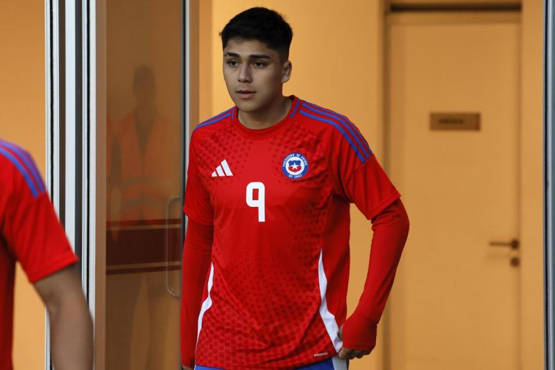Photosport - Humberto Suazo ve a Damián Pizarro como el futuro '9' de la Roja