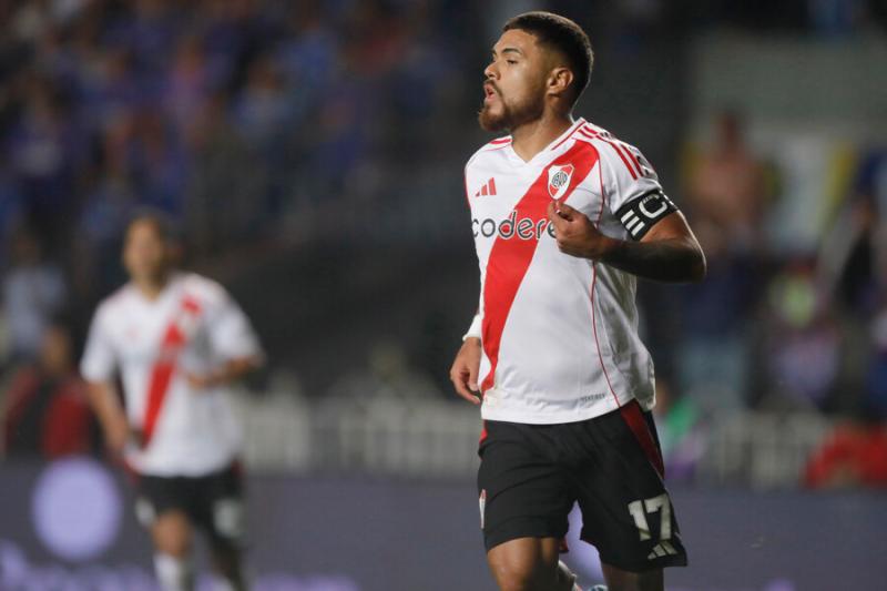 Paulo Díaz es baja en Superclásico del fútbol argentino - Créditos: Photosport