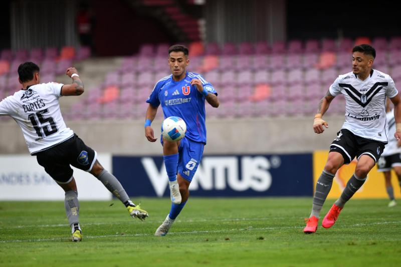 Photosport - Lucas Assadi no lo pasa bien en U de Chile