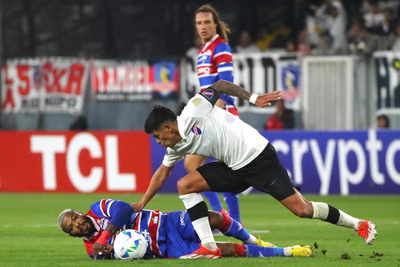 Photosport - En Colo Colo se lamentan por inminente sanción de la Conmebol