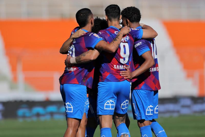 Photosport - La UC quiere volver a los abrazos ante Limache