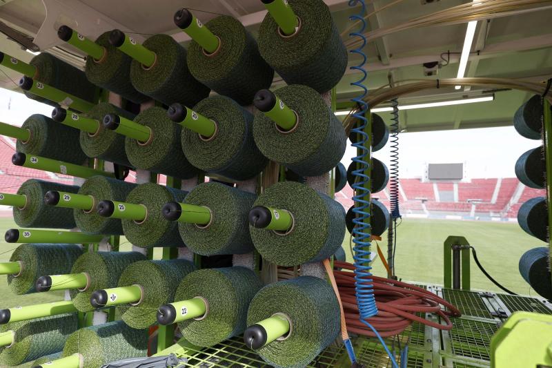 Instalación césped híbrido Estadio Nacional - Créditos: ANFP/FFCh