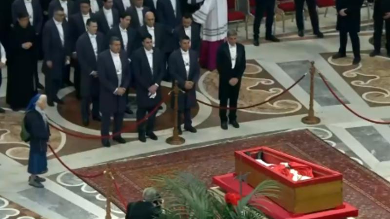 La despedida de la monja amiga del Papa Francisco - T13 En Vivo